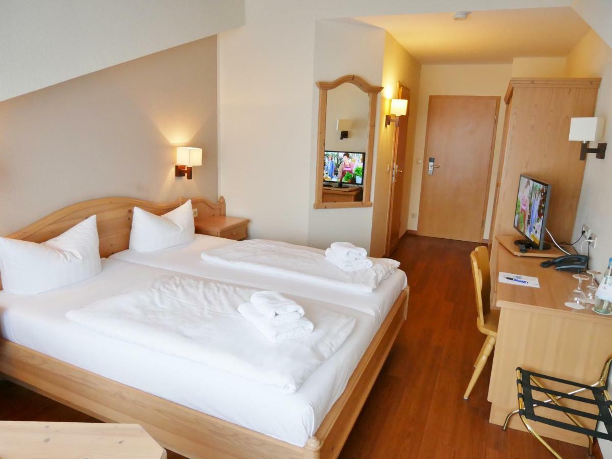 באבה R&R Hotel Strandallee מראה חיצוני תמונה